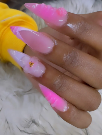 D'Luxe Beauty Suite nail design 9